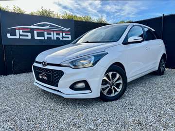 1.2i*CAR-PLAY*CAMERA*AIRCO*BLUETOOTH*ATTACHE REMORQUE*