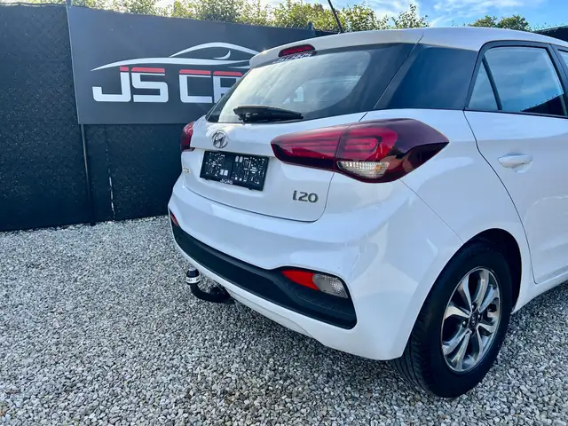 Hyundai I20 view 9