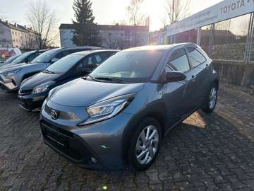 Aygo X 1.0-l-VVT-i Play / Komfort / Design