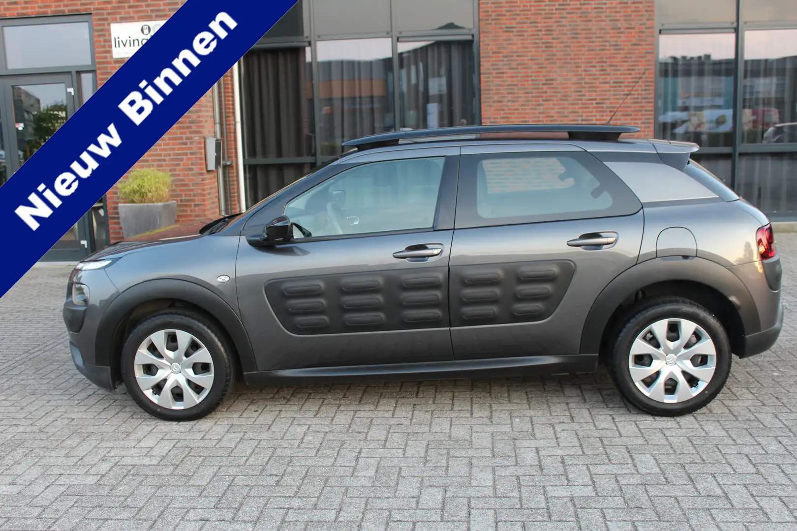 Citroen C4 Cactus 1.2 PureTech Feel Clima-Cruise-Navi-Camera 31.000 Gris - 1
