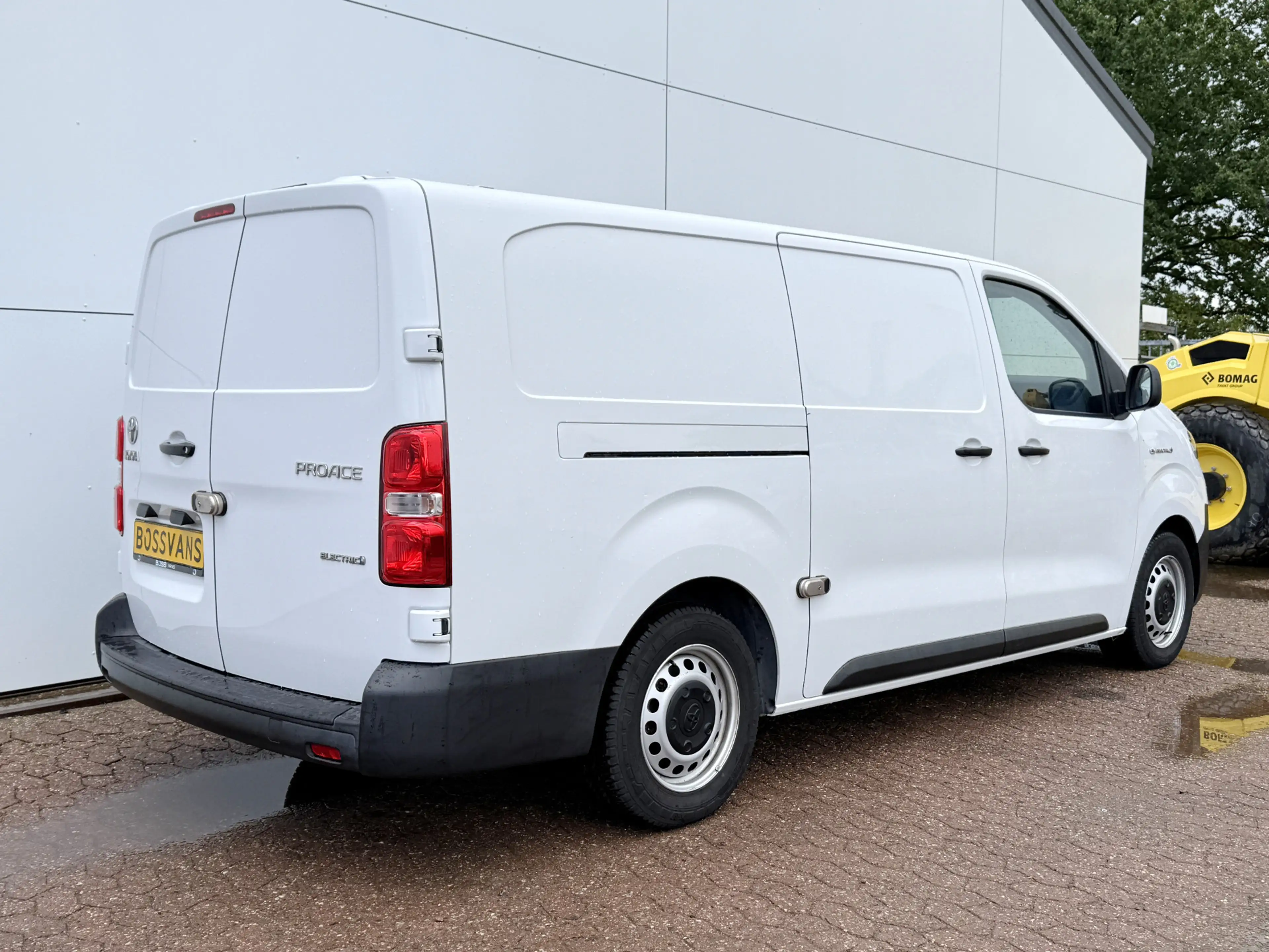 Toyota Proace Electric Worker 75kWh 136PK L3 348km WLTP EV Snell — photo 4