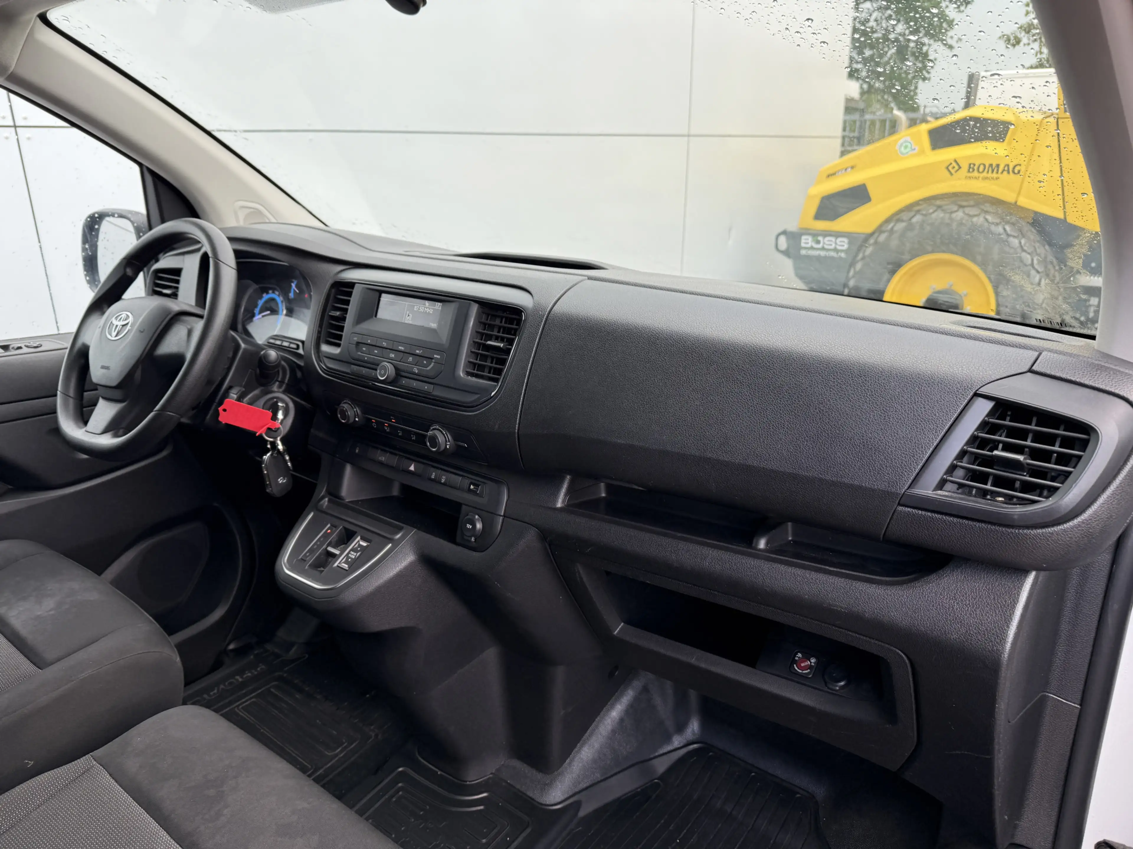 Toyota Proace Electric Worker 75kWh 136PK L3 348km WLTP EV Snell — photo 2