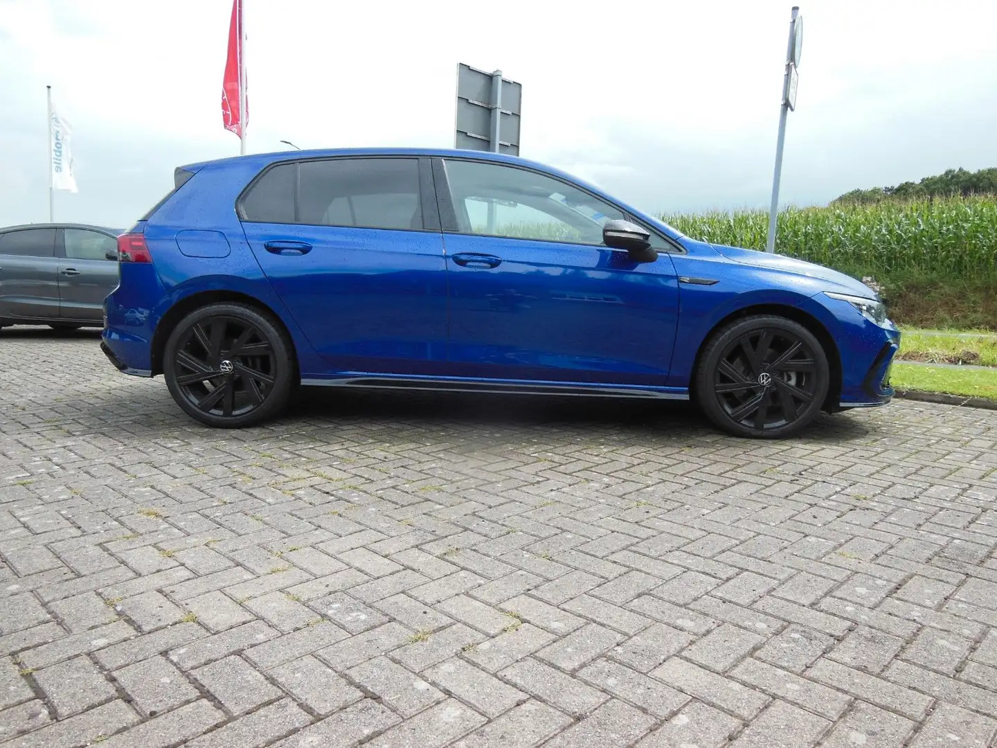 Volkswagen Golf VIII TSI DSG 4M R-LINE/AHK/PANO/DCC/HUD/18" Blau - 2