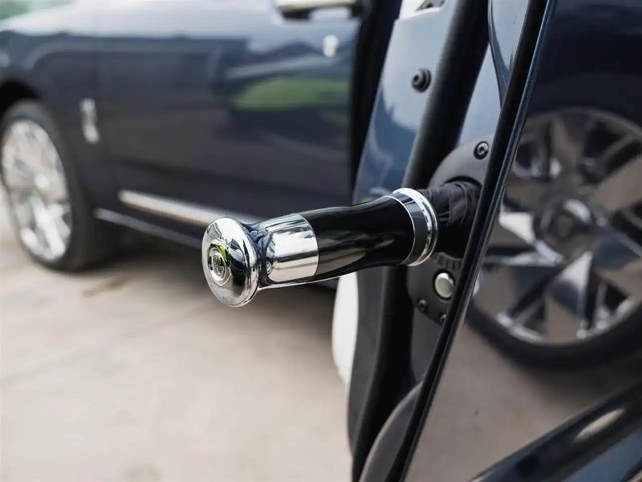 Rolls-Royce Cullinan снимка Rolls-Royce Cullinan