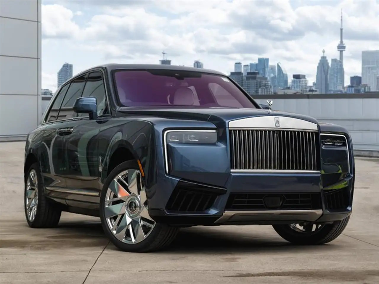 Rolls-Royce Cullinan снимка Rolls-Royce Cullinan