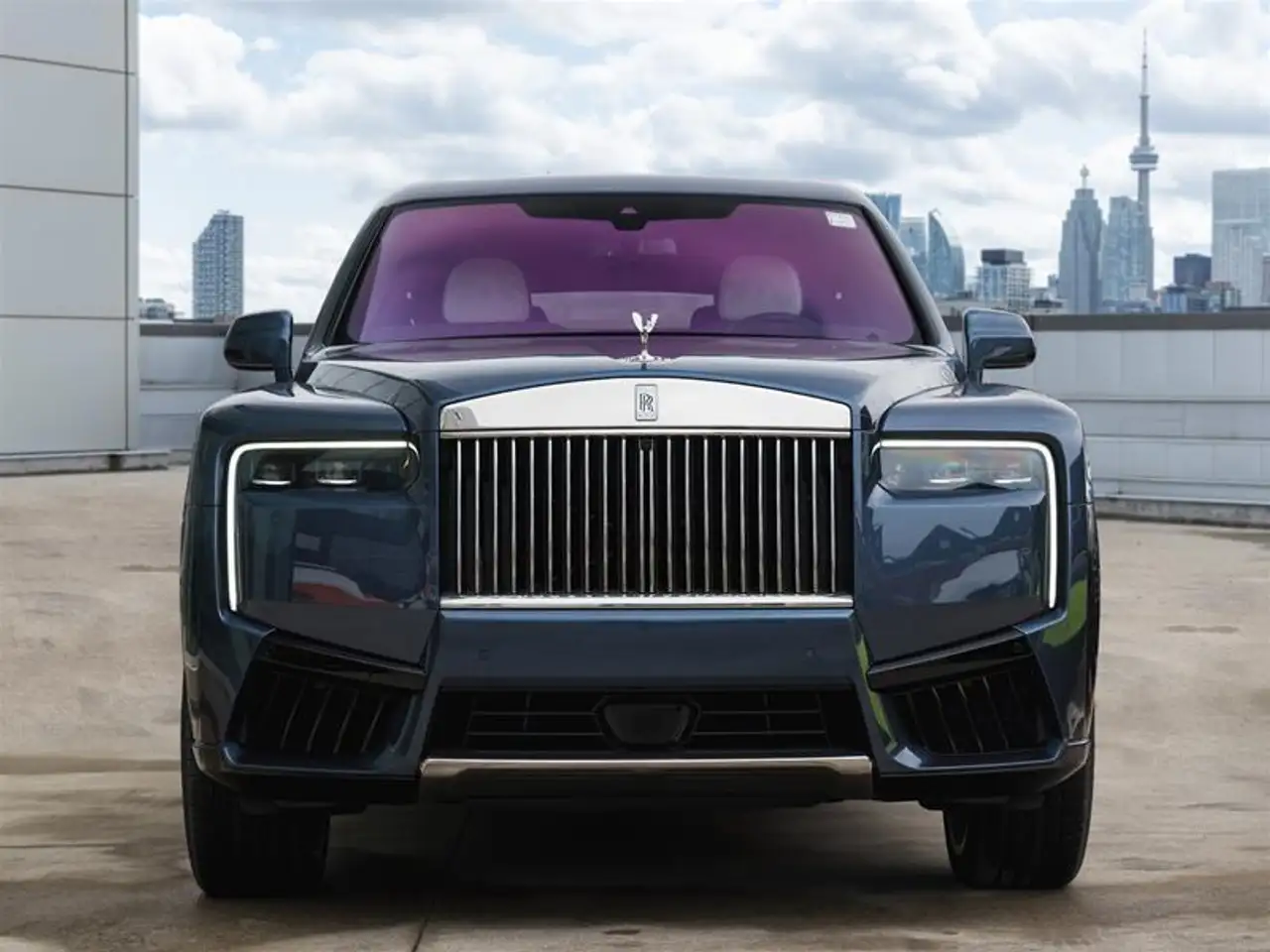Rolls-Royce Cullinan снимка Rolls-Royce Cullinan