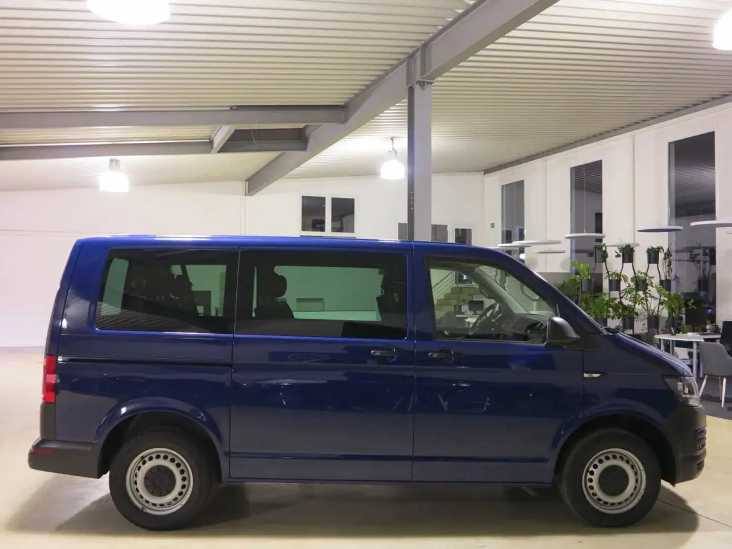 Volkswagen T6 Kombi Bus TDI2.0 SCR 9Si Klima Stdhzg Transpo Modrá - 1