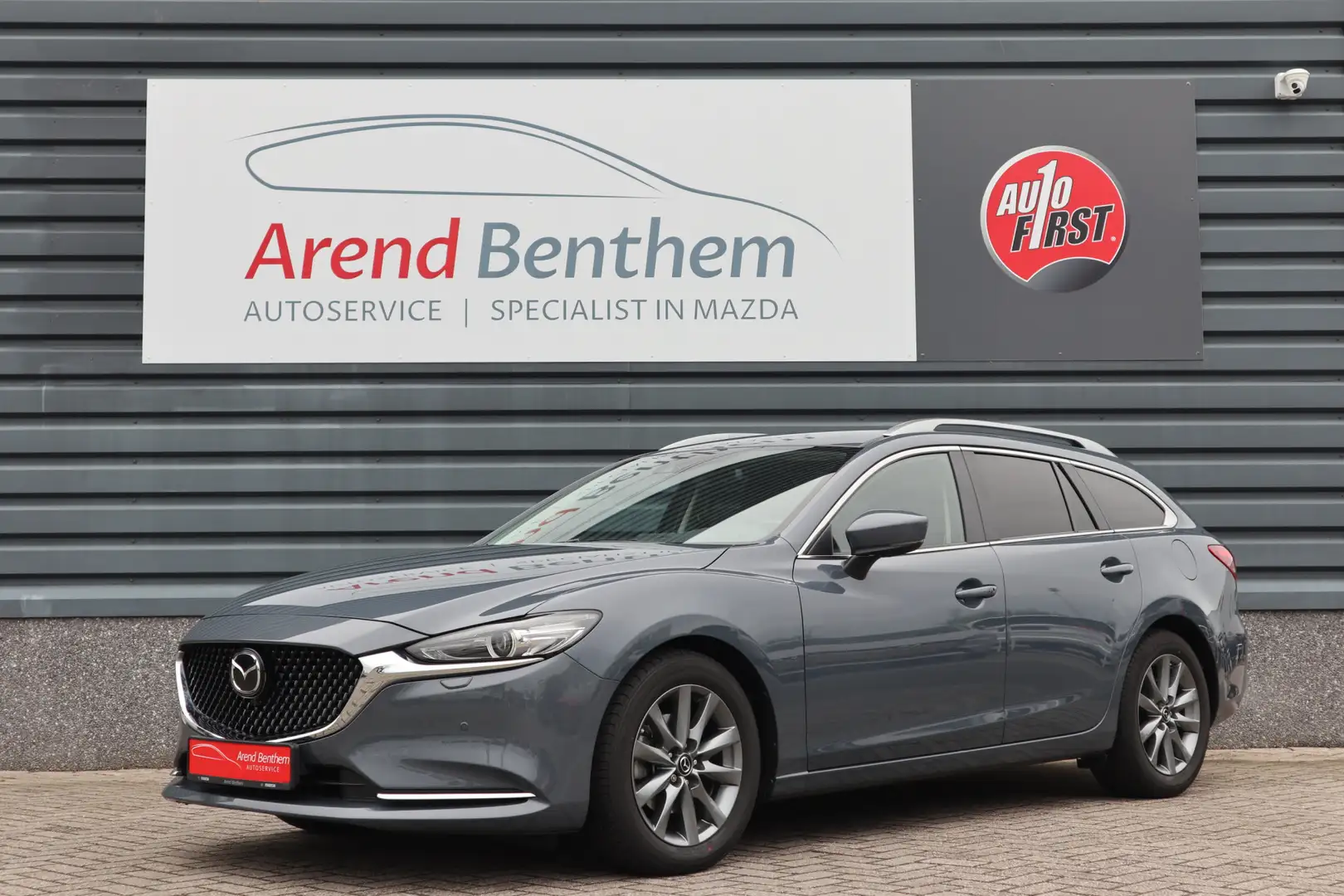 Mazda 6 Sportbreak 2.0 SkyActiv-G 165 Business - Automaat Grijs - 1