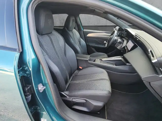 Peugeot 308 SW view 13