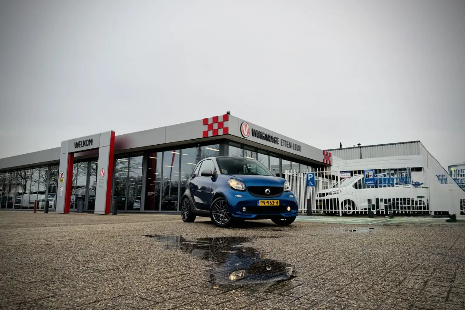 smart forTwo 1.0 Prime BRABUS pakket | LEDER | PANO | STOELVERW Azul - 2