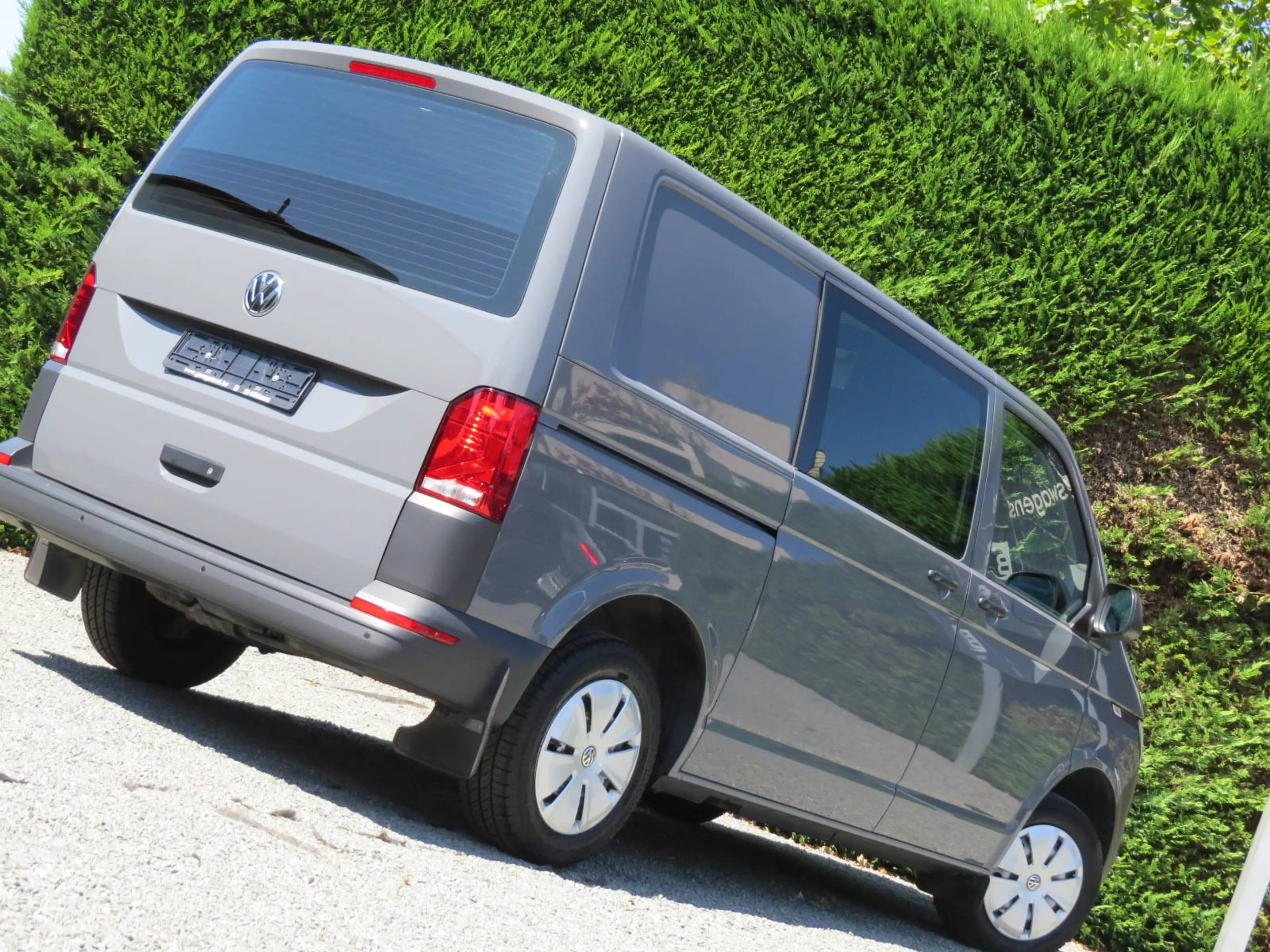 Volkswagen T6.1 Transporter 2.0 TDi SCR BMT Comfortline (EU6d-TEMP) — photo 2