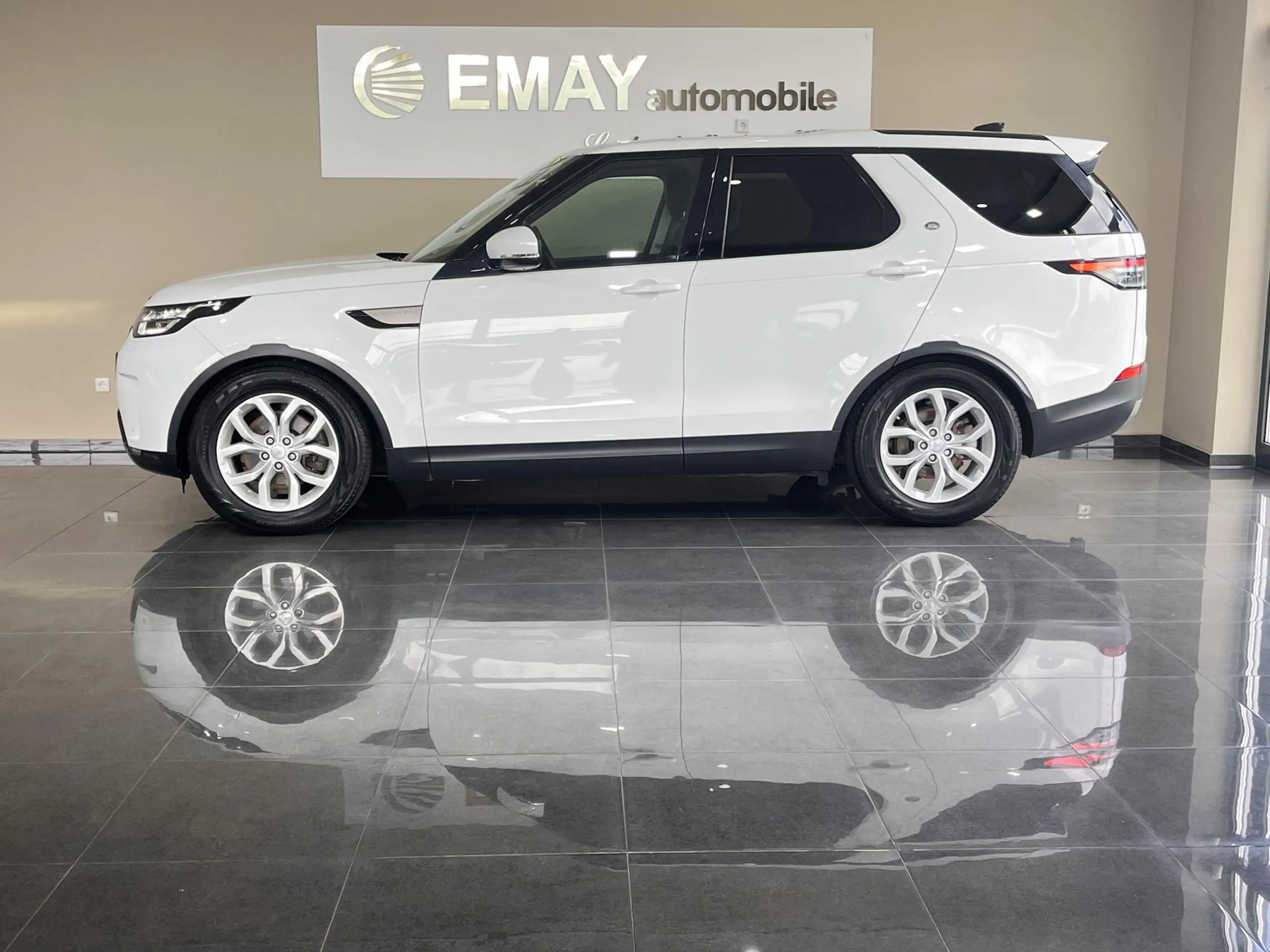 Land Rover Discovery SE TD6 //7 Sitzer/Navi/Leder/ — photo 2