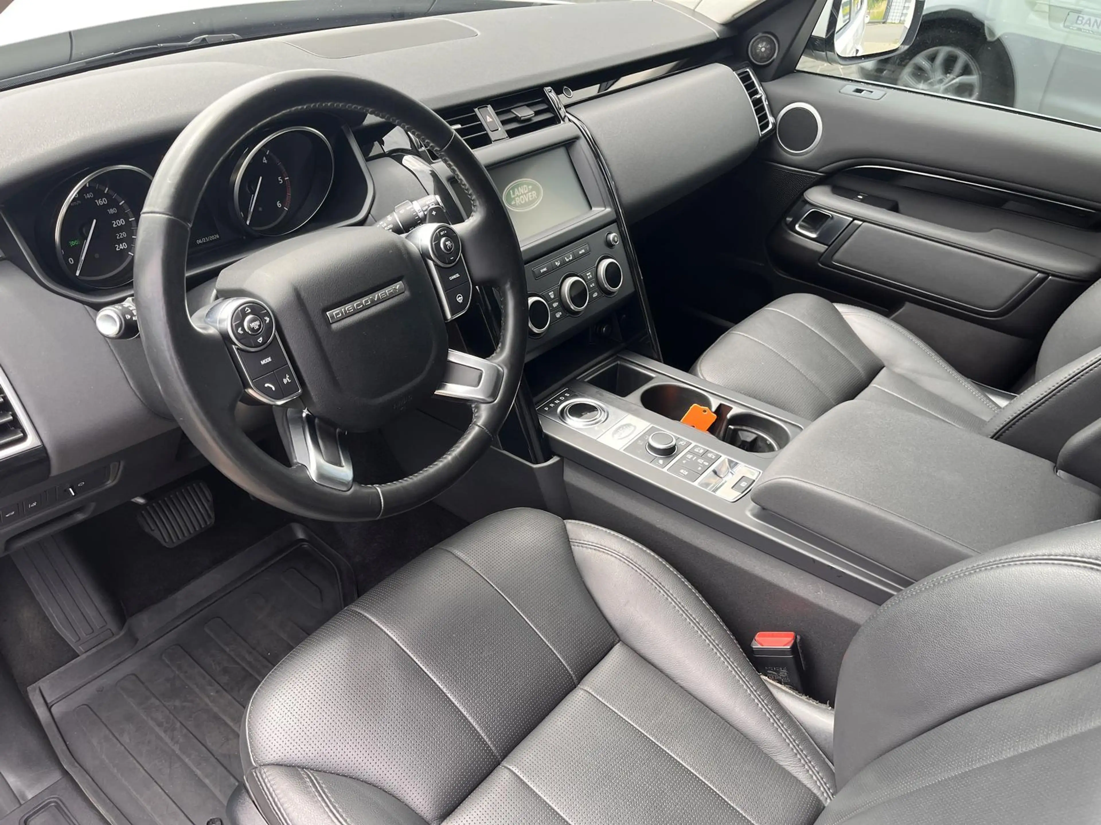 Land Rover Discovery SE TD6 //7 Sitzer/Navi/Leder/ — photo 12
