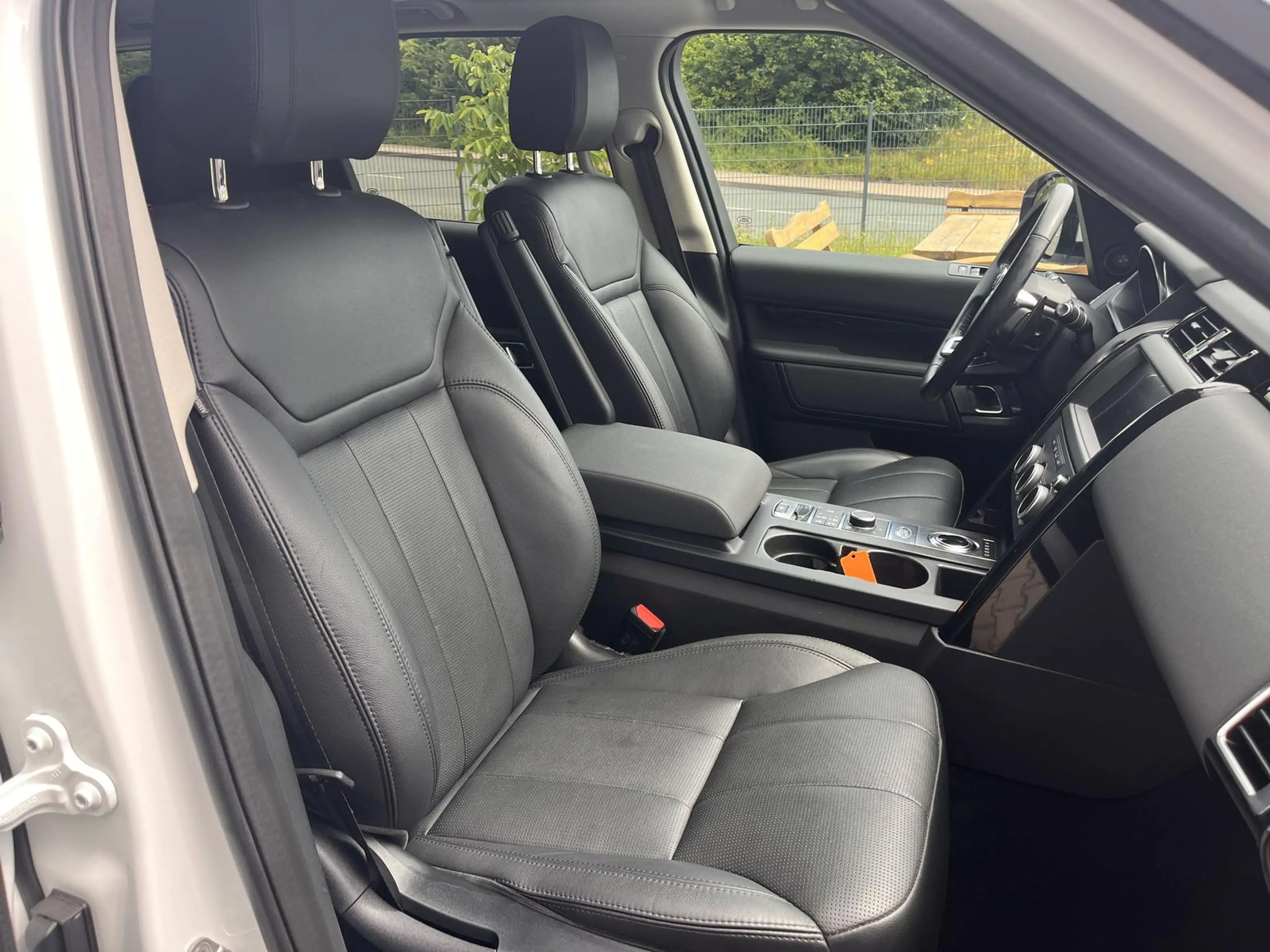 Land Rover Discovery SE TD6 //7 Sitzer/Navi/Leder/ — photo 14