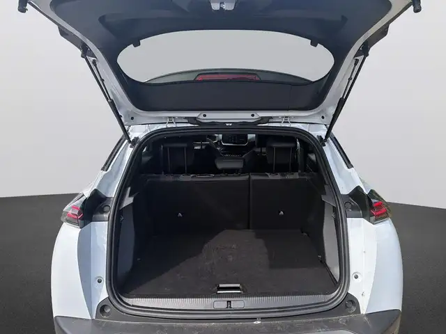 Peugeot 2008 view 9
