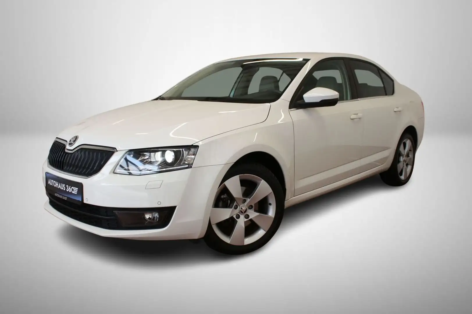 Skoda Octavia Elegance DSG Klima Tempomat DAB Biały - 1