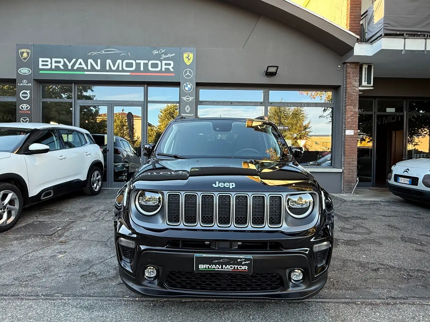 Jeep Renegade Renegade 1.5 Turbo T4 MHEV Limited Gris - 2