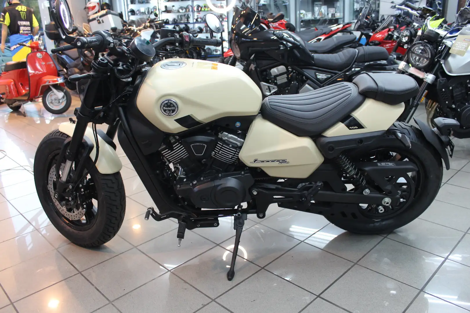 Benelli Leoncino 400 Bobber Promo Valore futuro , restituisci Beige - 2