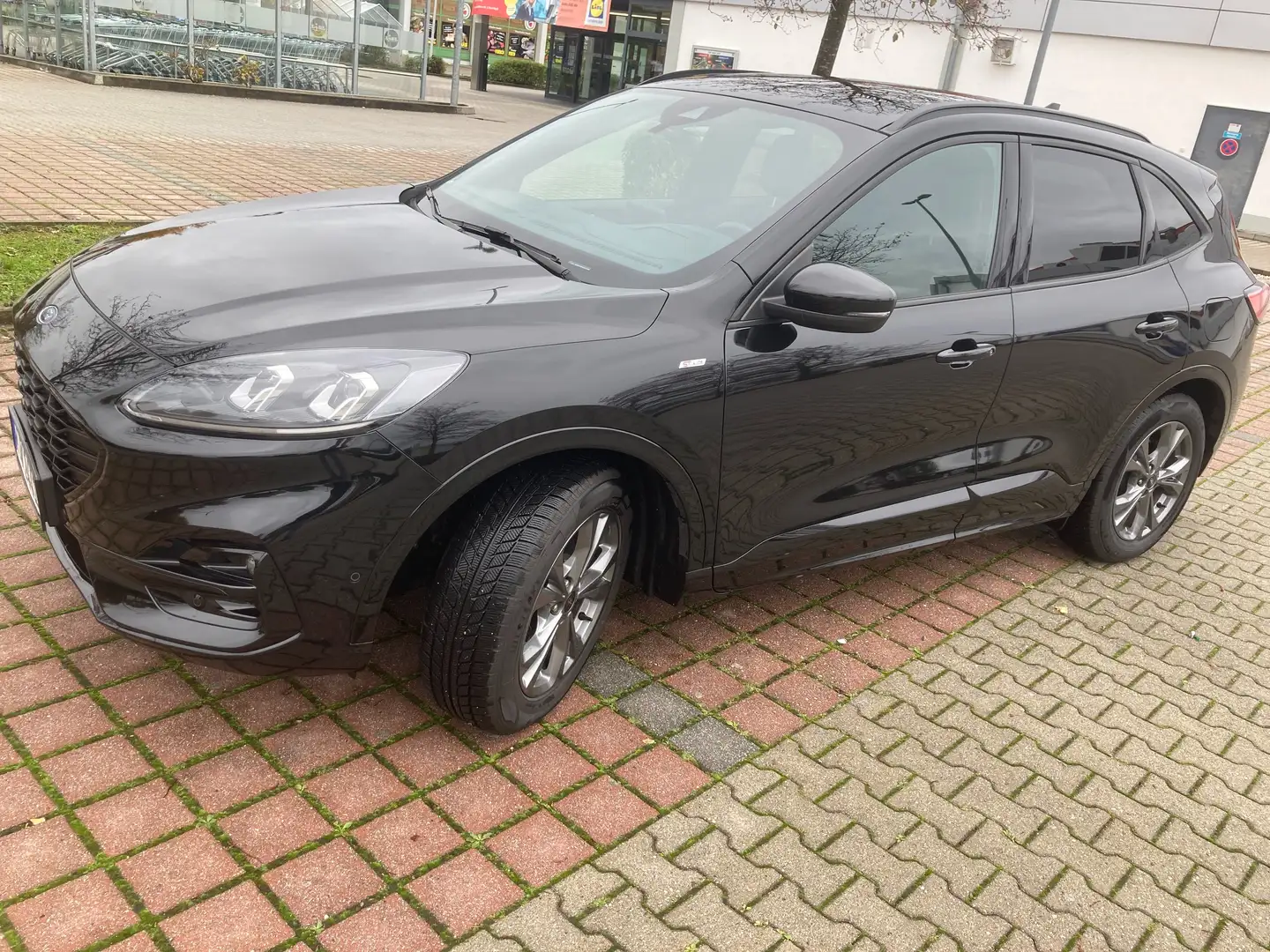 Ford Kuga Kuga 1.5 EcoBoost ST-LINE X Schwarz - 1