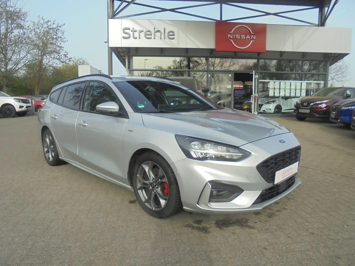 Ford Focus 1.5l EcoBoost ST-Line, Technology, Family, Head-UP Silber - 2