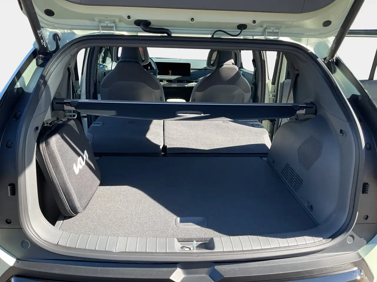 Kia EV3 814kWh GT-line AUT+Kamera+W-Pumpe+360+ACC+LM 12