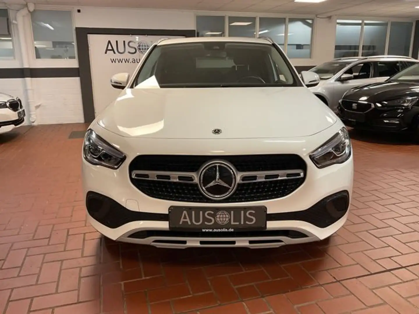 Mercedes-Benz GLA 250 e Style Paket High End,LED,Kamera, Weiß - 2