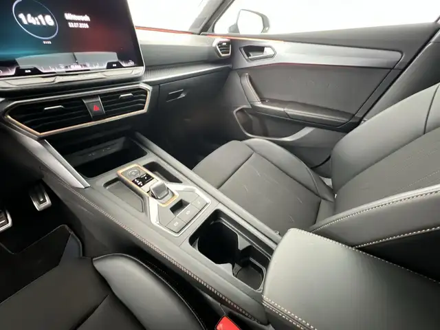 Cupra Leon view 16