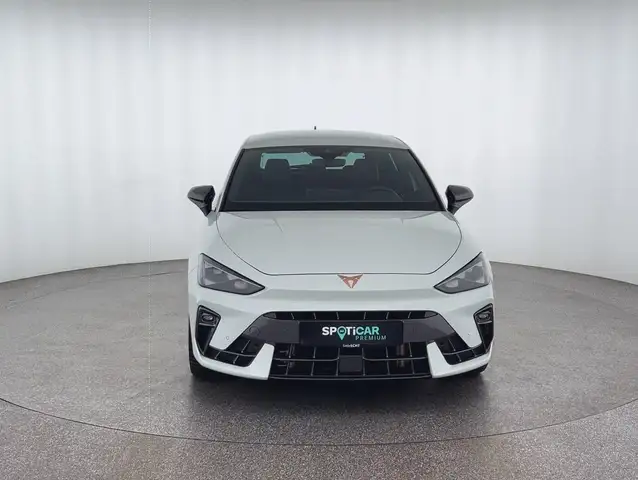 Cupra Leon view 2