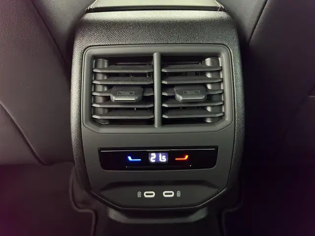 Cupra Leon view 19