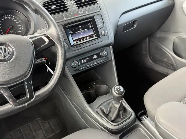 Volkswagen Polo view 14