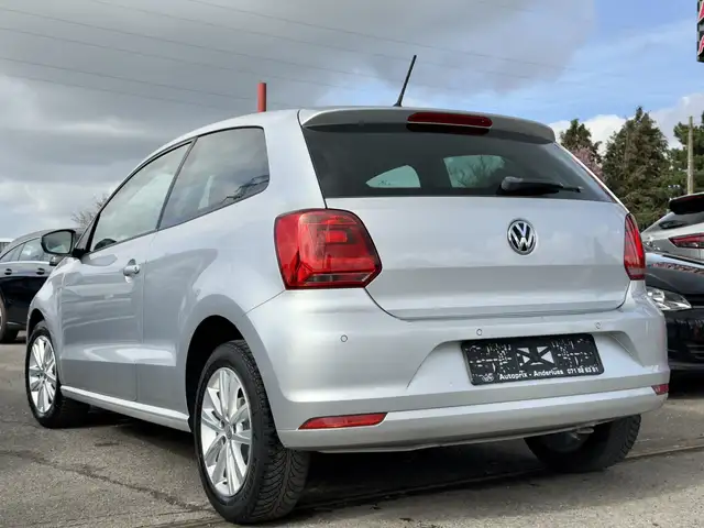 Volkswagen Polo view 5