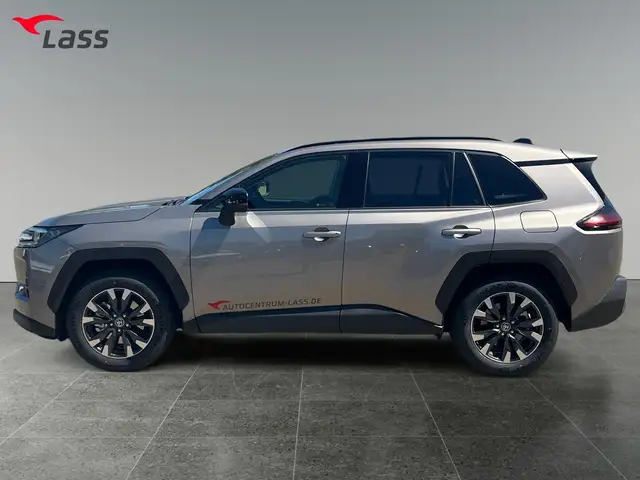 Toyota Rav4 view 3