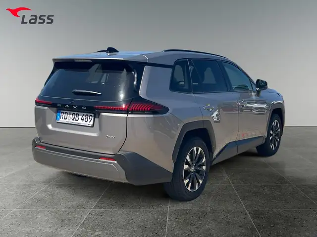 Toyota Rav4 view 6