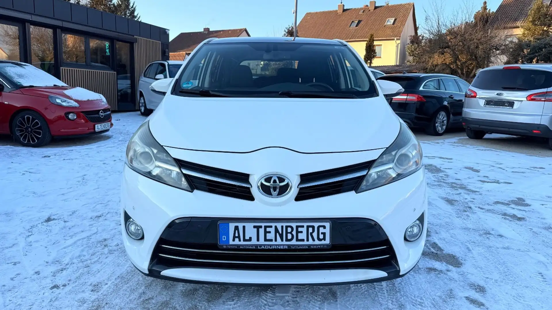Toyota Verso Life,Navi,7 Sitze,AHK,1 Hand Weiß - 2