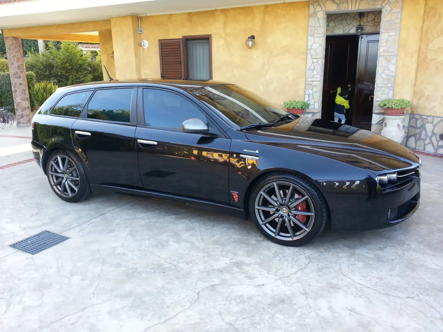 Alfa Romeo 159 159 Sportwagon SW 2.0 jtdm Dist. TI pack 170cv Чорний - 1