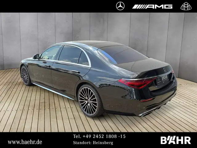 Mercedes-Benz S-Class view 3