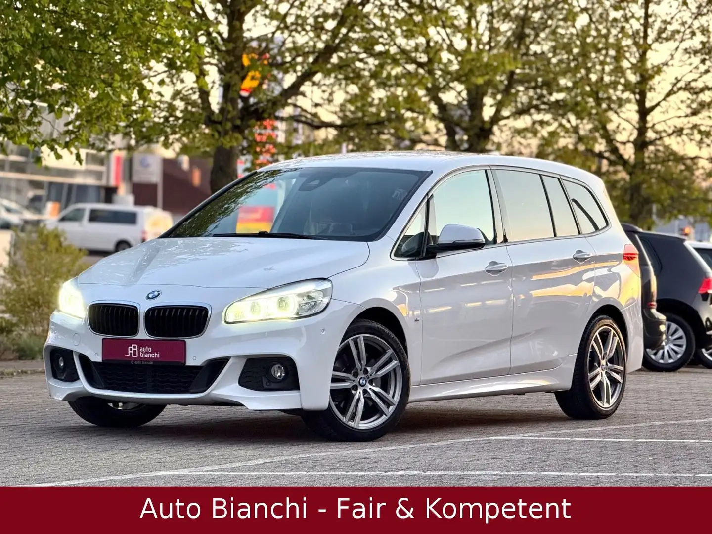 BMW 220 i Gran Tourer M Sport Automatik *HeadUp*LED Blanco - 1