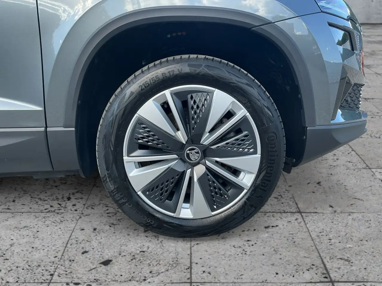 Skoda Karoq 1.5 TSI DSG AMBITION LED+NAVI+AHK+SHZ+RFK, миниатюра 8