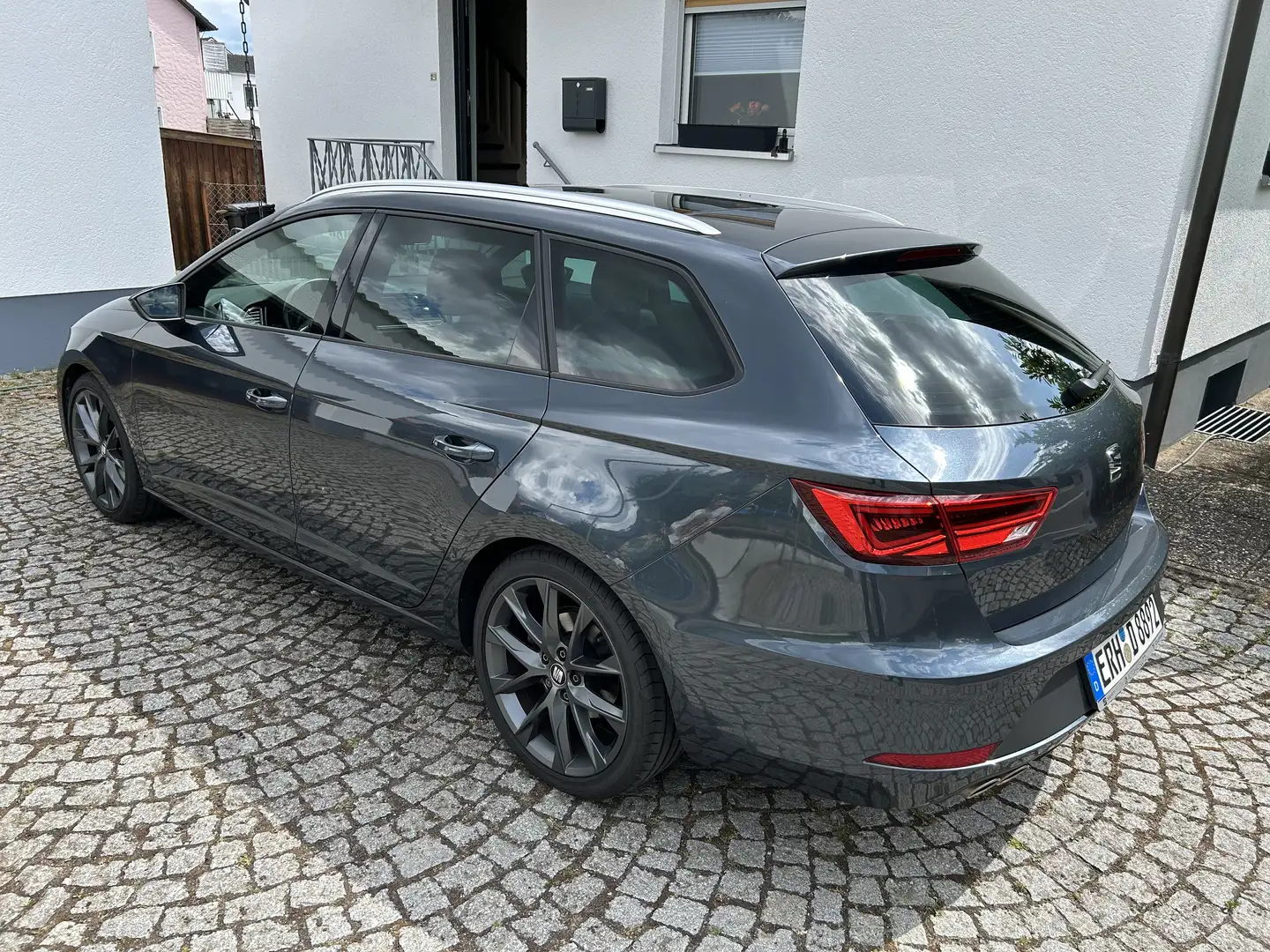 SEAT Leon FR Grau - 2