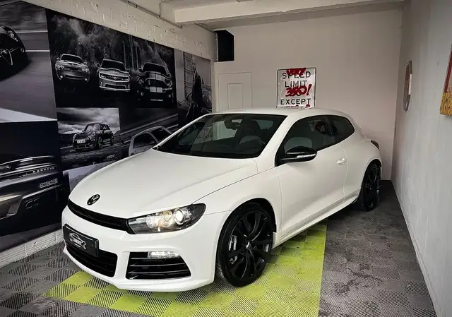 Volkswagen Scirocco ii r 2.0 tsi 265 dsg6
