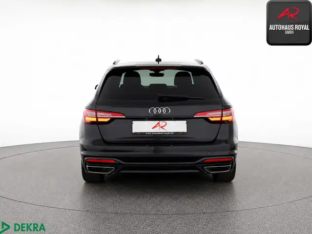 Audi A4 view 4