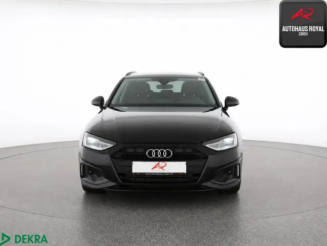 Audi A4 view 8
