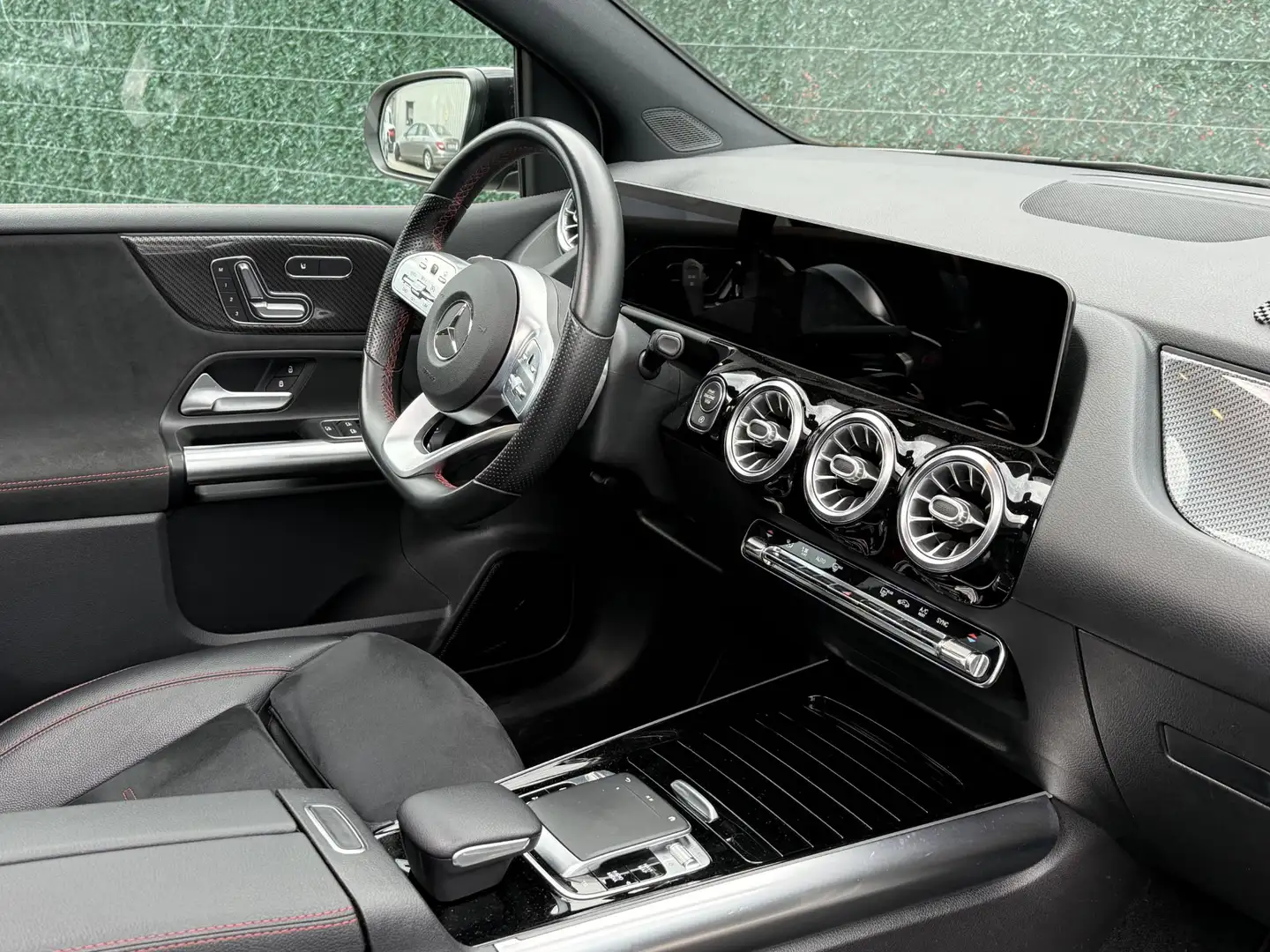 Mercedes-Benz B 180 d AMG Line - 2
