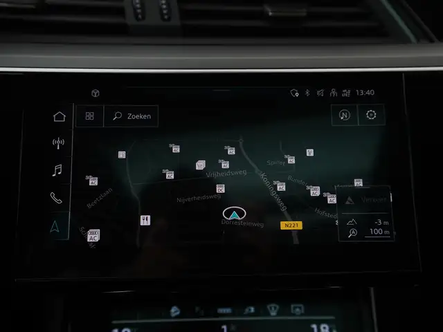 Audi e-tron view 9