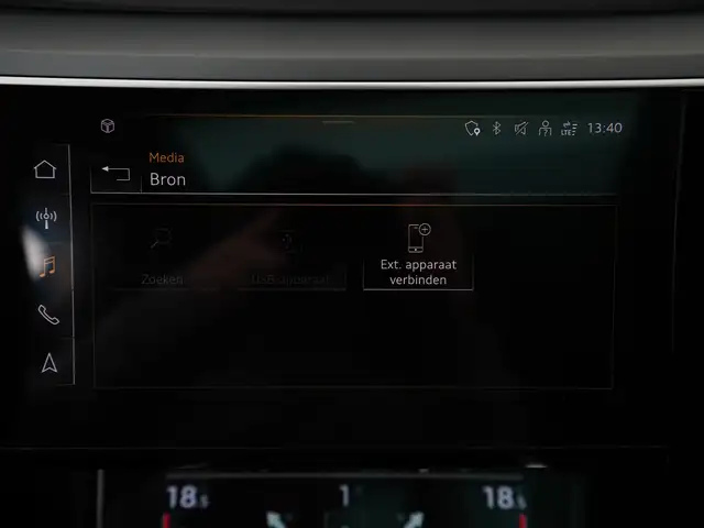 Audi e-tron view 13
