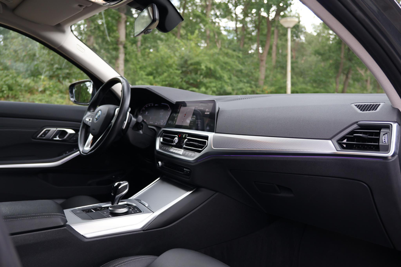 BMW 330 3-serie Touring 330e xDrive High Executive Luxury — photo 15