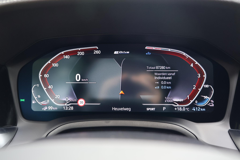 BMW 330 3-serie Touring 330e xDrive High Executive Luxury — photo 16