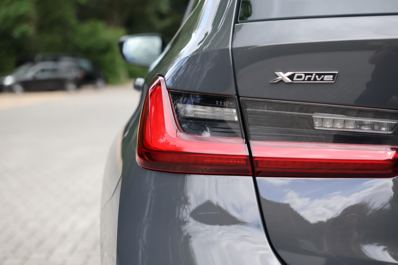 BMW 330 3-serie Touring 330e xDrive High Executive Luxury — photo 6