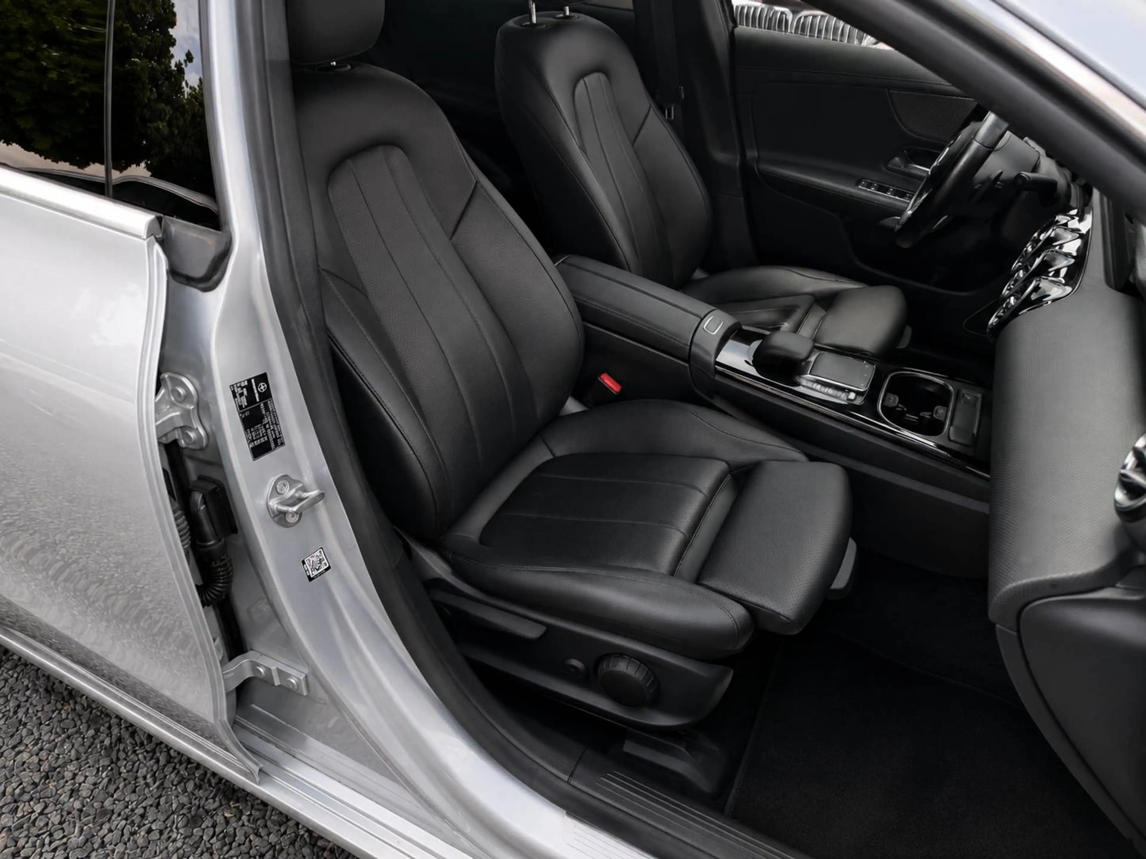 Mercedes-Benz CLA 220 CLA 220 d // Distr // Leder // Kamera // Navi Plus — photo 11