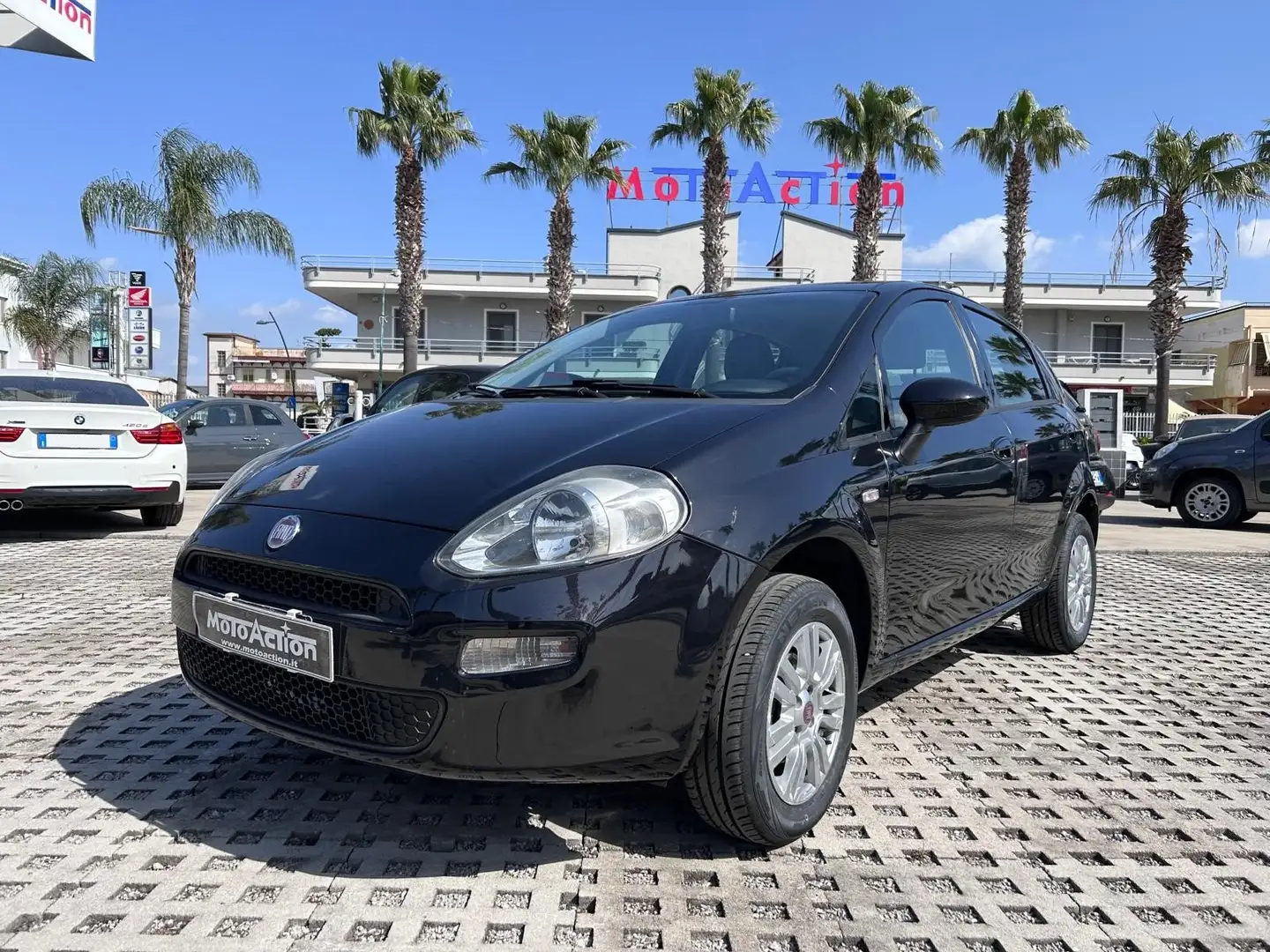 Fiat Punto 5p 1.4 natural power 70cv Schwarz - 1
